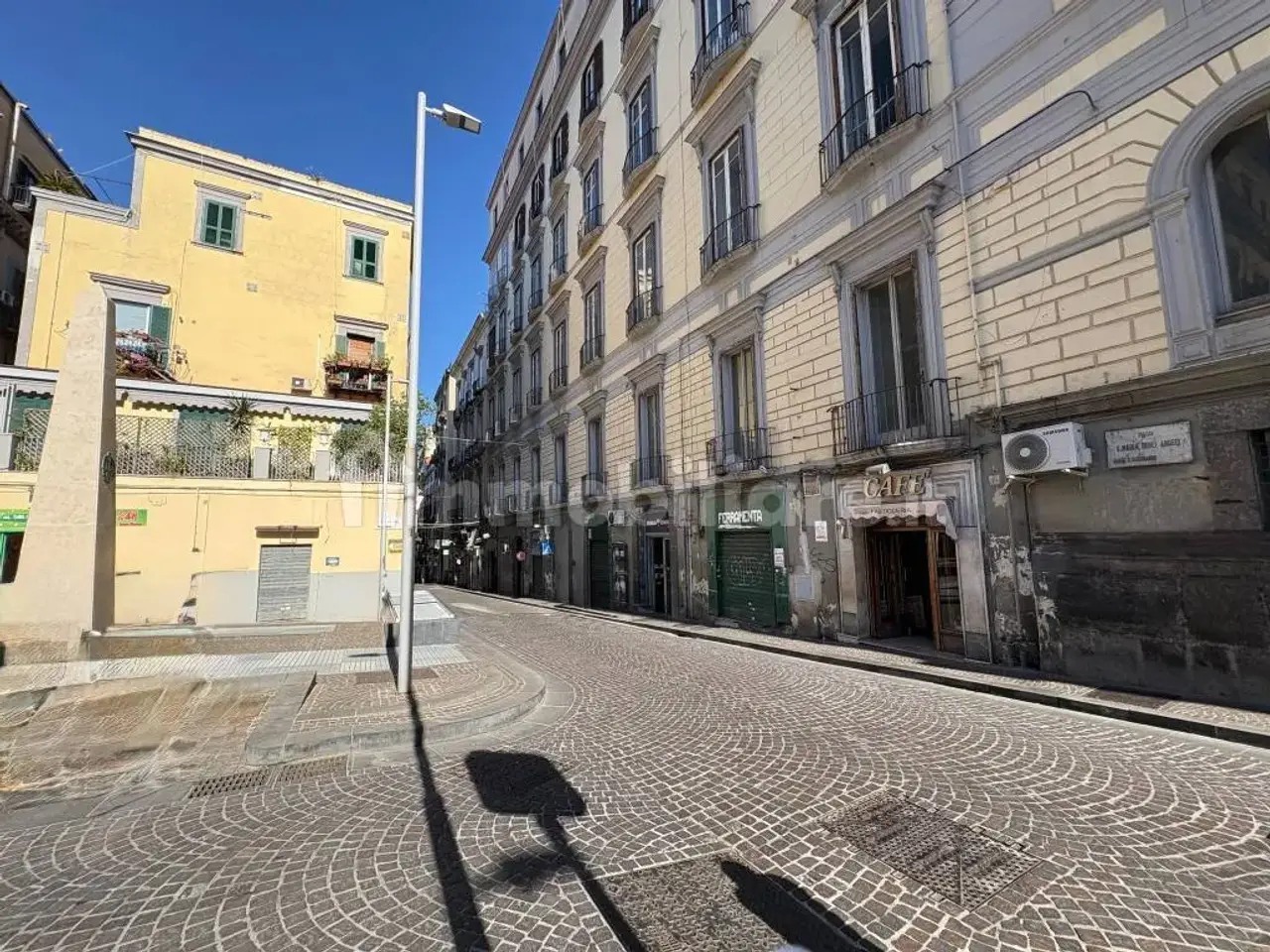 Ufficio in Via Gennaro Serra, Napoli, {3} - Foto 1