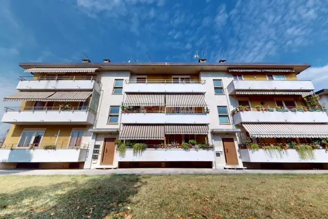 4-room flat in Via Trentino, Thiene - Photo 1