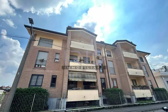 3-room flat in Via Giacomo Leopardi, Seveso - Photo 1