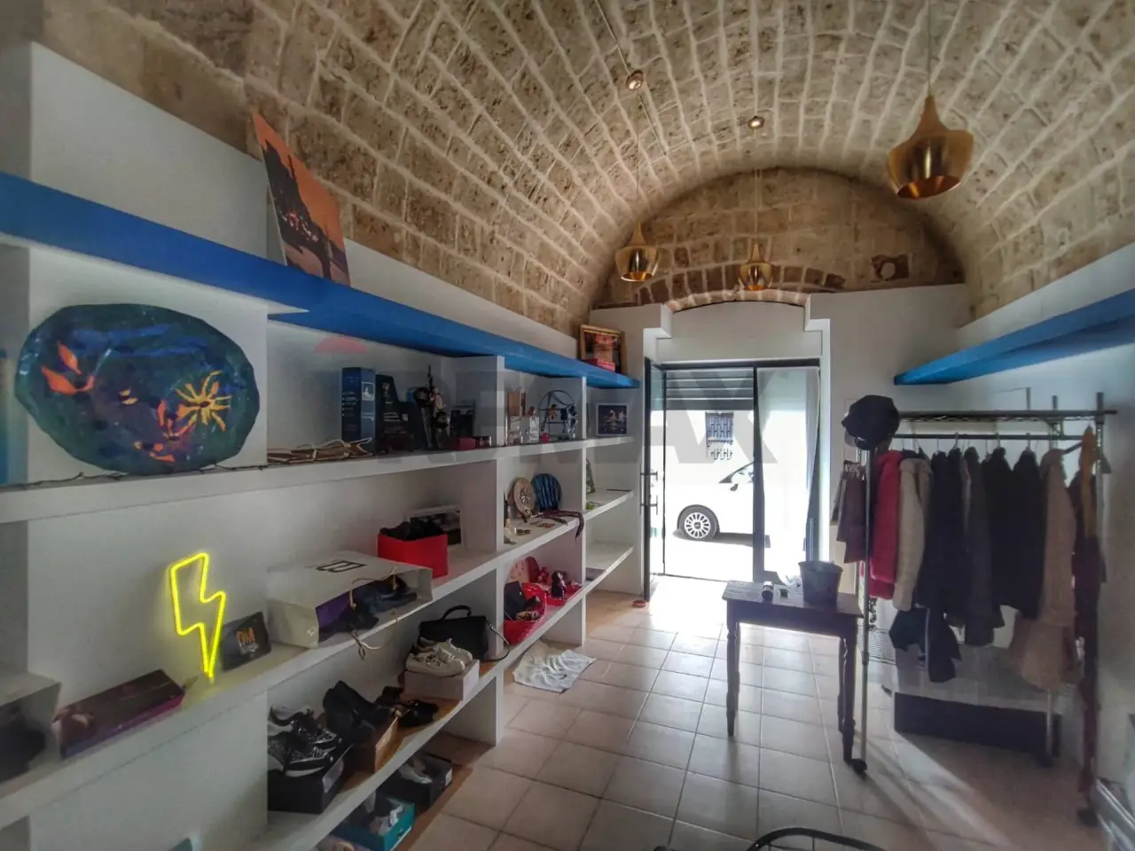Negozio in Via Quintino Sella 164, Bari, {3} - Foto 1