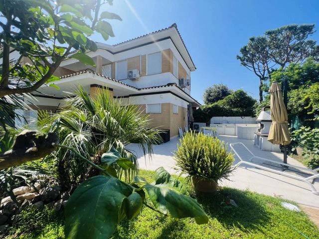 Villa in Via Pontina, Terracina - Foto 1