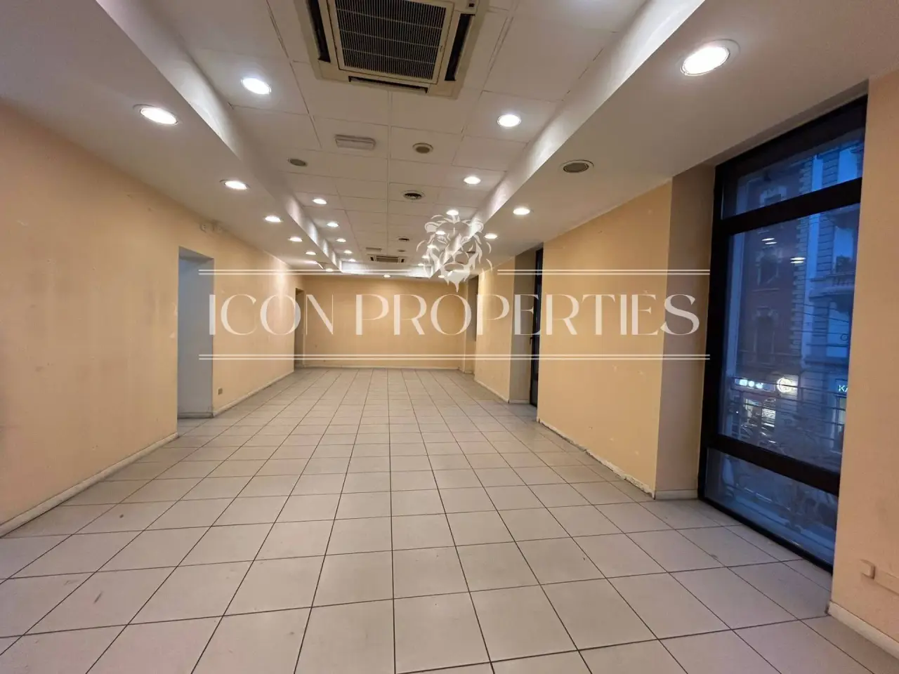 Negozio in Via Carlo Farini, Milano, {3} - Foto 2