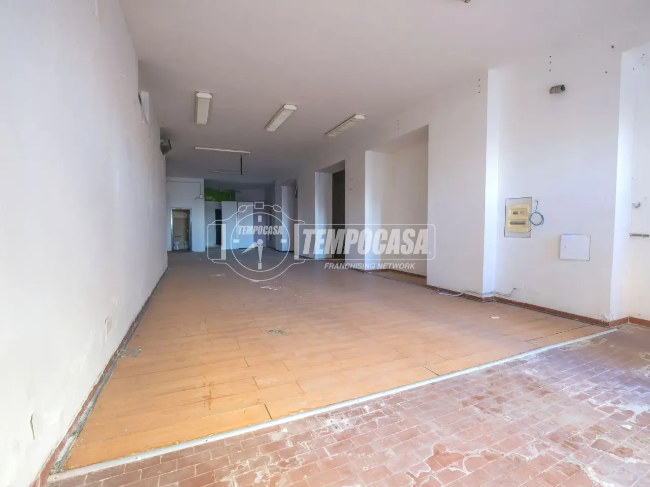 Magazzino in Via Antelmo Severini, Macerata, {3} - Foto 1