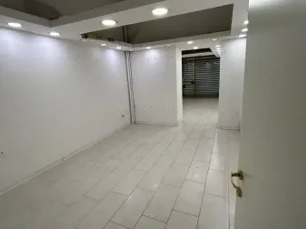 Negozio in Via Saluzzo 44, Torino, {3} - Foto 2