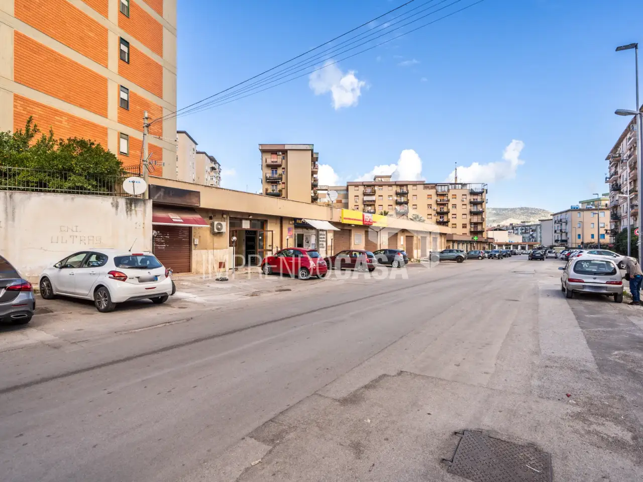 Negozio in Via Bartolomeo Berrettaro 10, Palermo, {3} - Foto 2