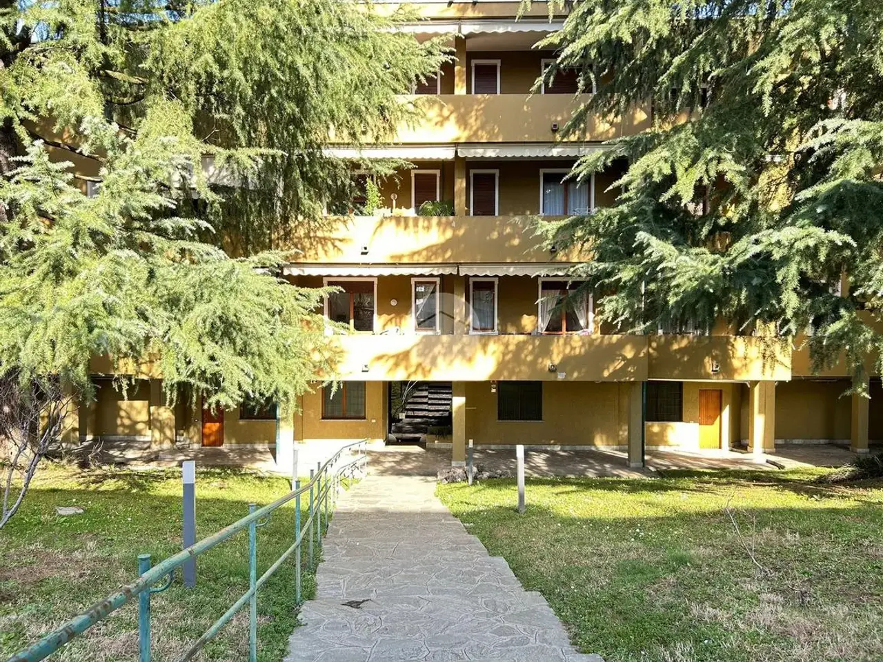 Ufficio in Via Rismondo 62, Seregno, {3} - Foto 2