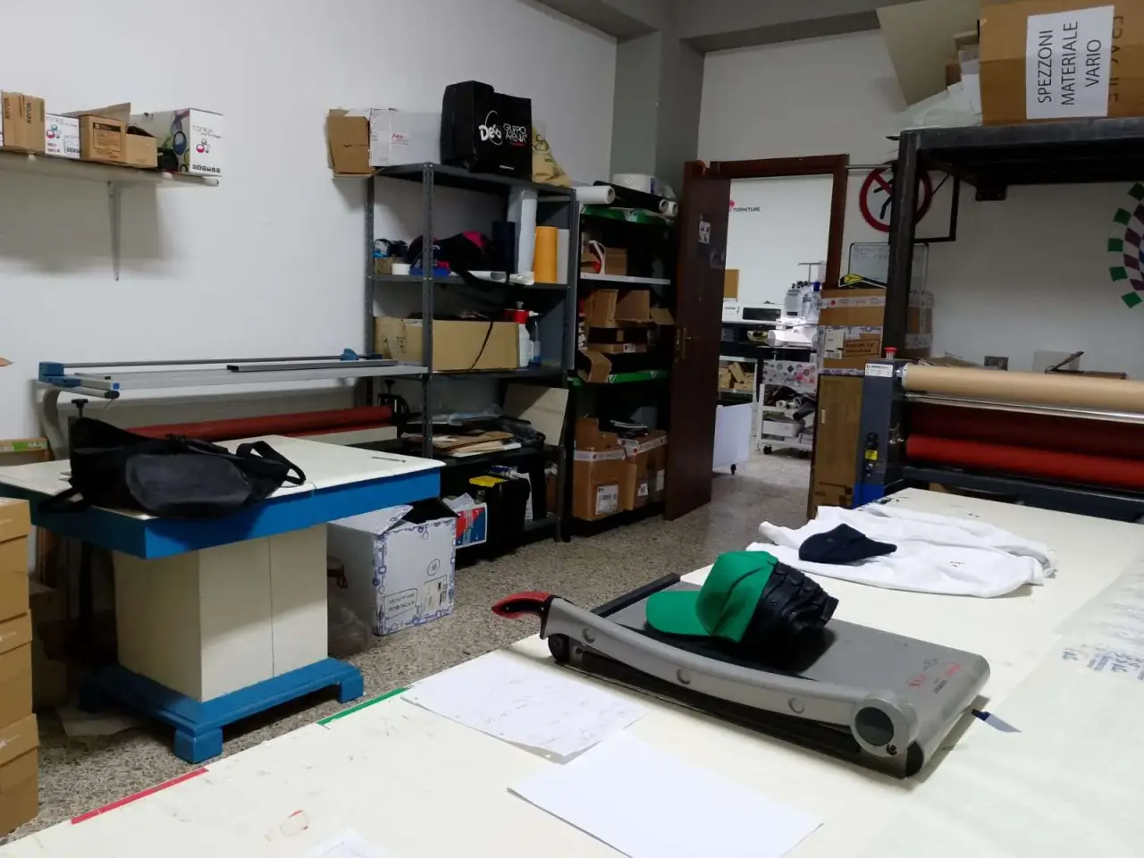 Negozio in , Rometta, {3} - Foto 1