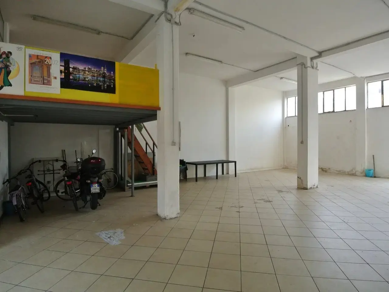 Magazzino in , Montesilvano, {3} - Foto 1