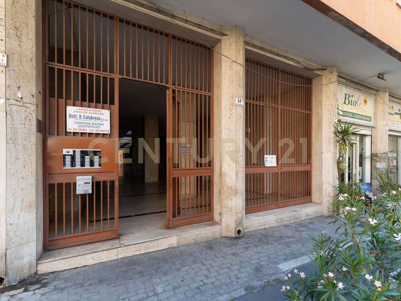 appartamento in vendita a Catania in zona Picanello