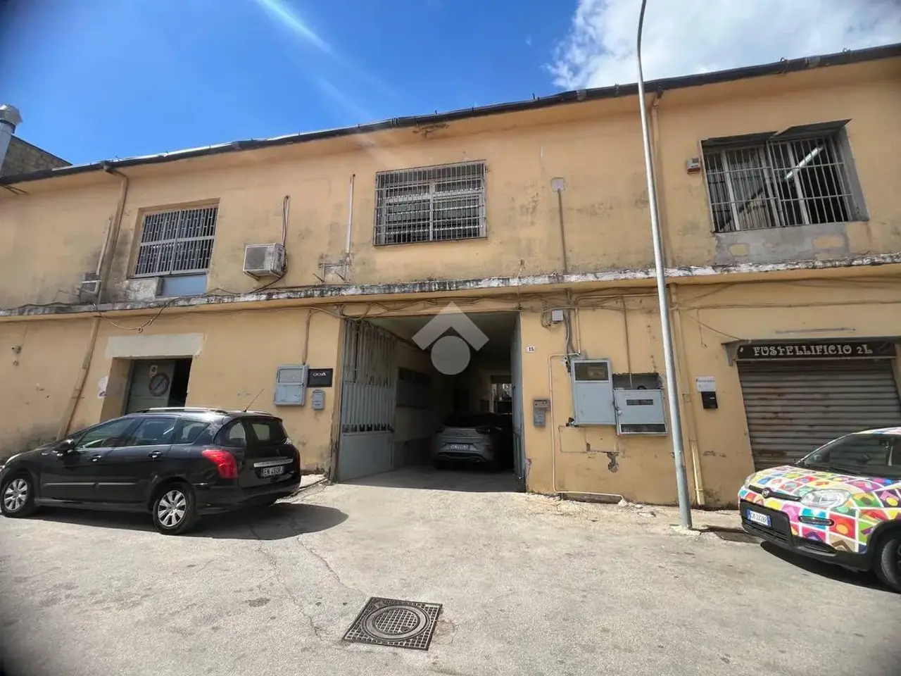 Palazzina commerciale in Complesso Via M.da Caravaggio 19, Arzano, {3} - Foto 1