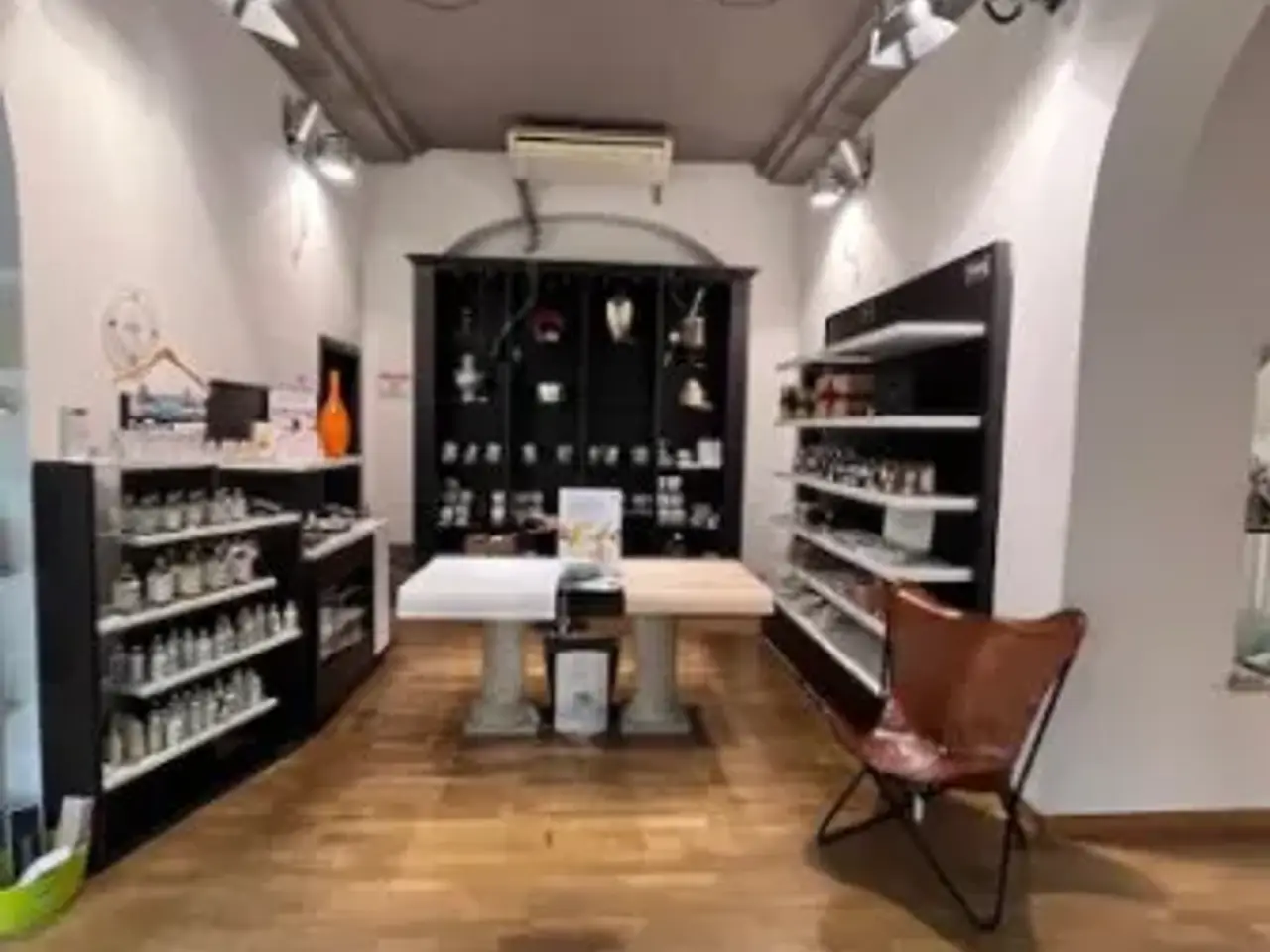 Negozio in Corso Leoniero, Tortona, {3} - Foto 1