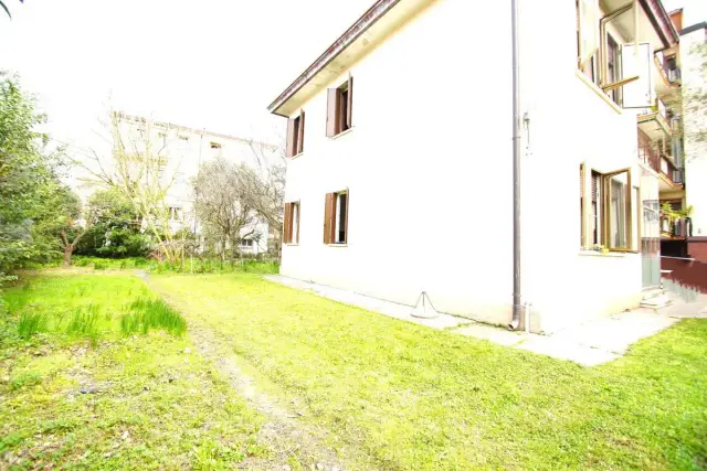 Mansion in Viale Garibaldi  ., Venezia - Photo 1