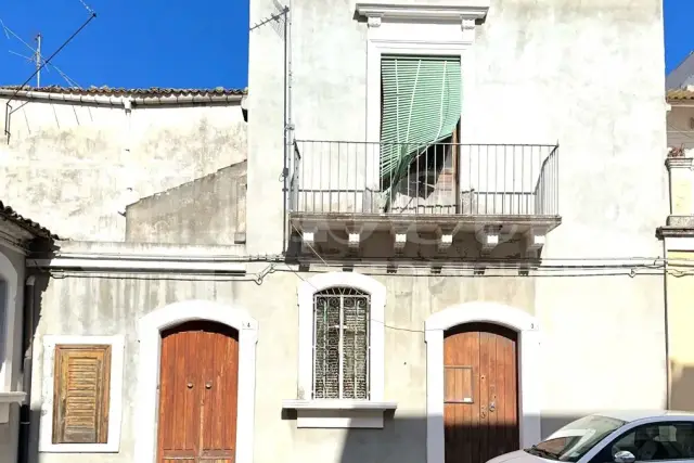 Detached house in Via Milano  130, Avola - Photo 1