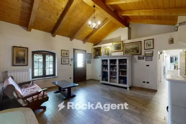 Villa in vendita, Frazione Zucchea 8, Cavour - Foto 1