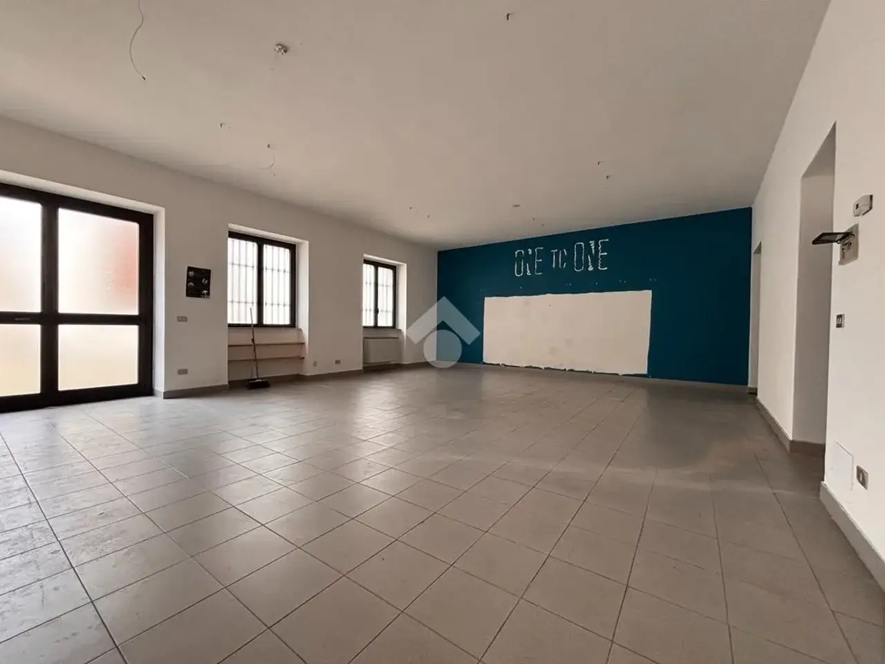 Laboratorio in Corso Magenta 73, Legnano, {3} - Foto 1