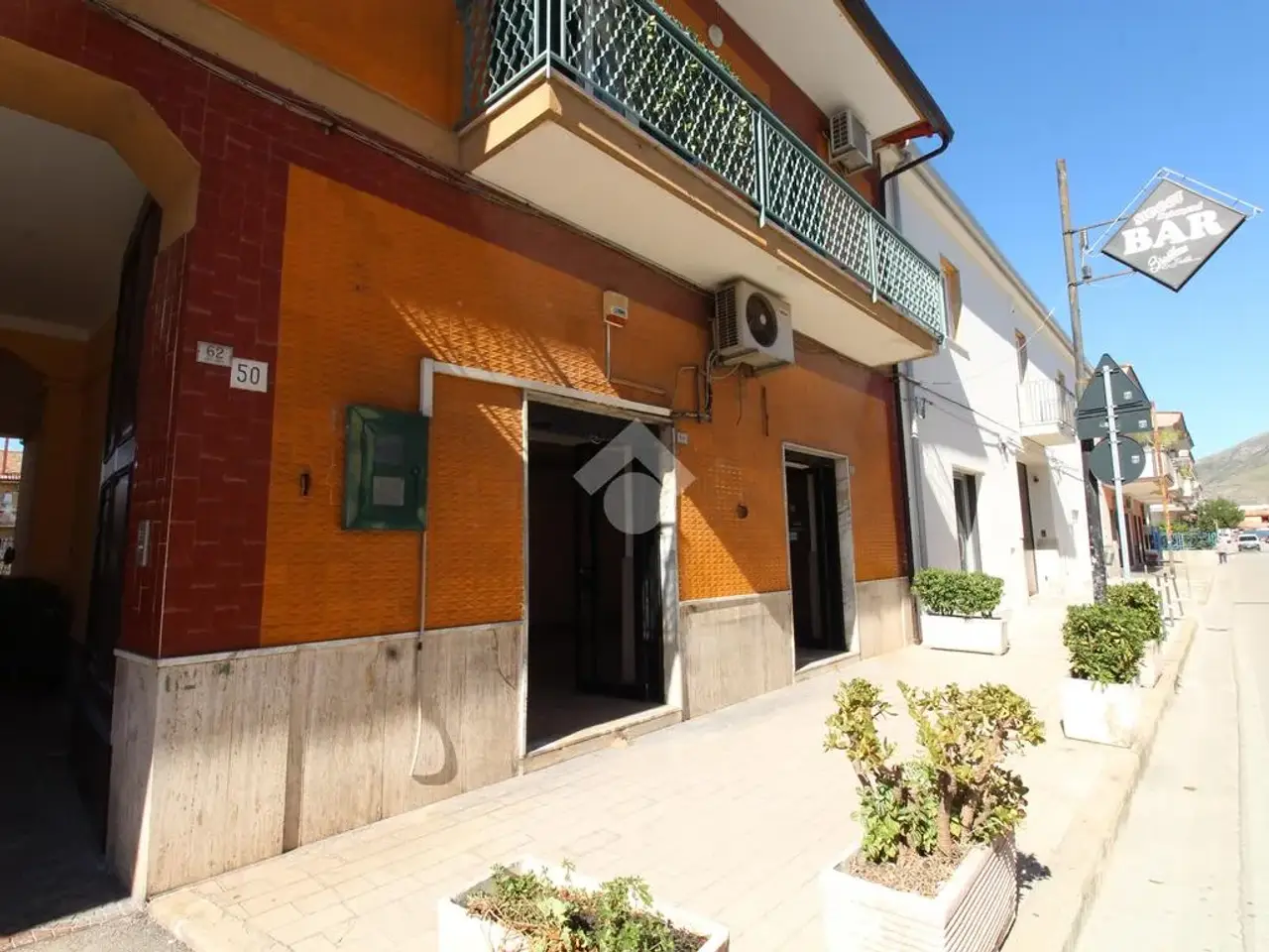 Negozio in Via Vittorio Veneto 62, Curti, {3} - Foto 2