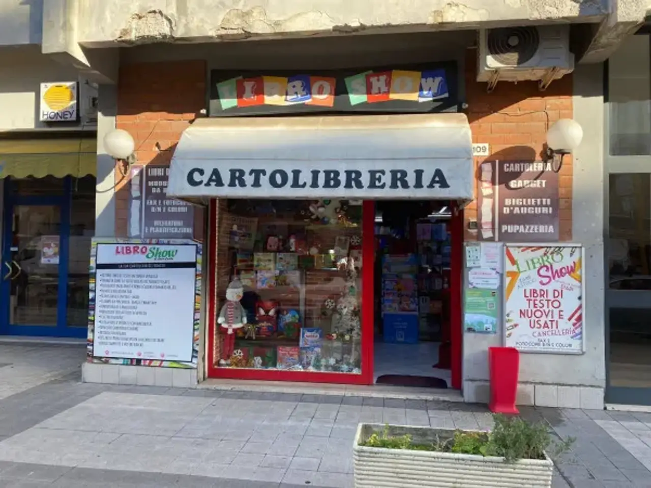 Cartoleria in Via Antonio Moscatelli 4, Mentana, {3} - Foto 1
