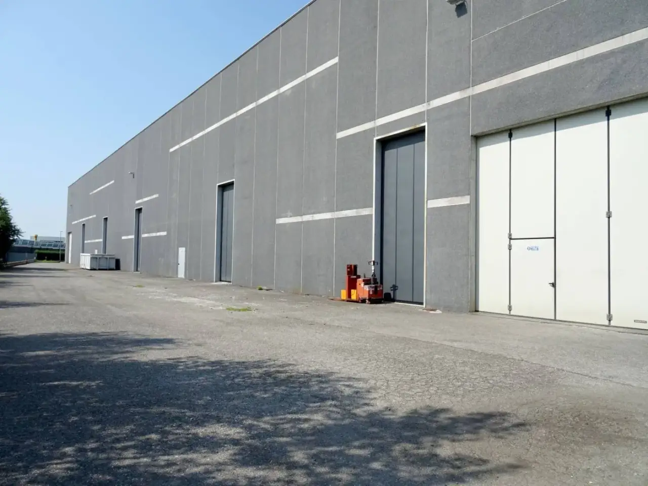 Capannone in Via delle Industrie, Brivio, {3} - Foto 1
