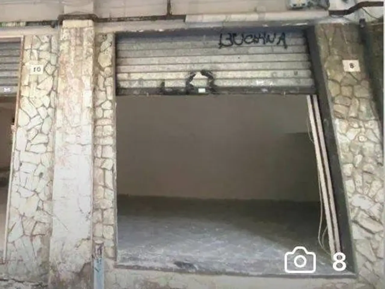 Locale commerciale in Via Divisione Siena 8 Napoli, Napoli, {3} - Foto 1