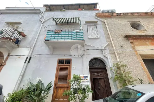 Casa indipendente in Via Tenente Giuseppe Buffa 16, Castellammare del Golfo - Foto 1