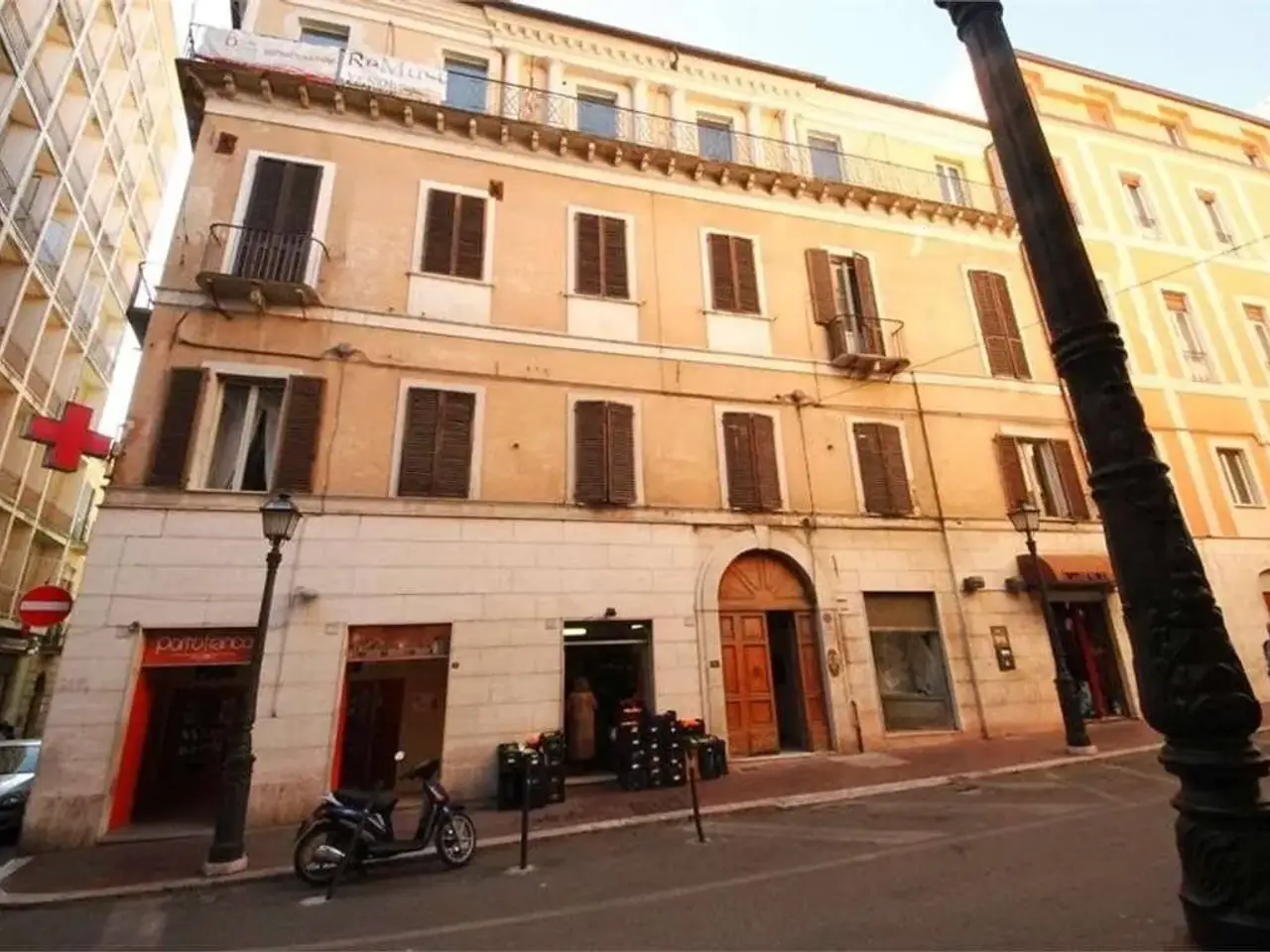 Ufficio in Via Silvio E Bertrando Spaventa, 7, Chieti, Chieti, {3} - Foto 1