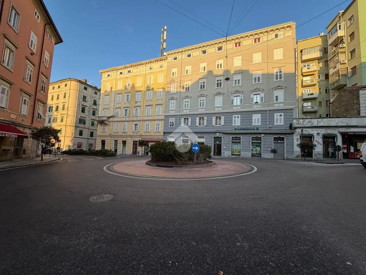 Negozio in Via dell'Istria 16, Trieste, {3} - Foto 1