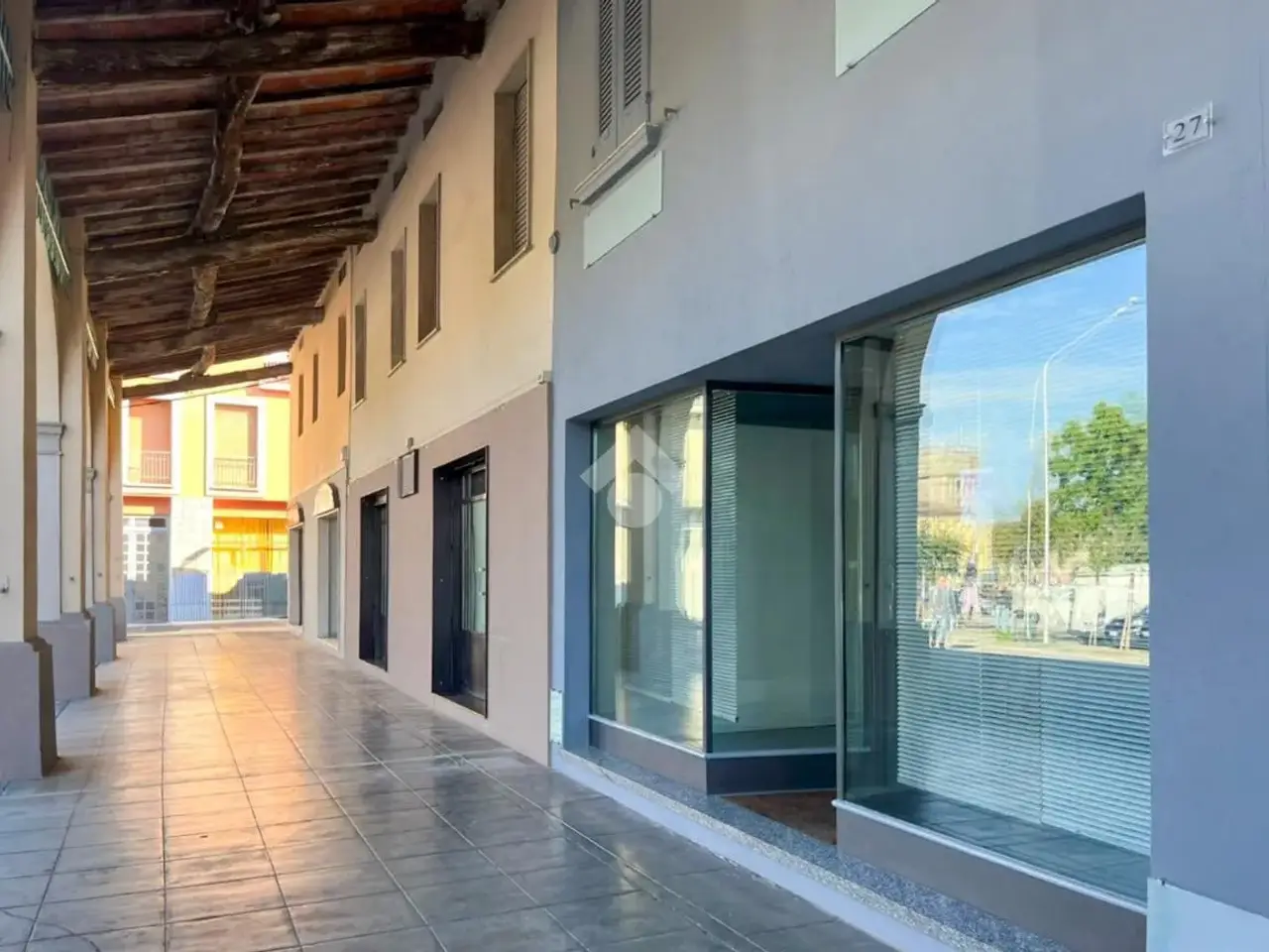 Negozio in Piazza Giuseppe Mazzini, Pontevico, {3} - Foto 1