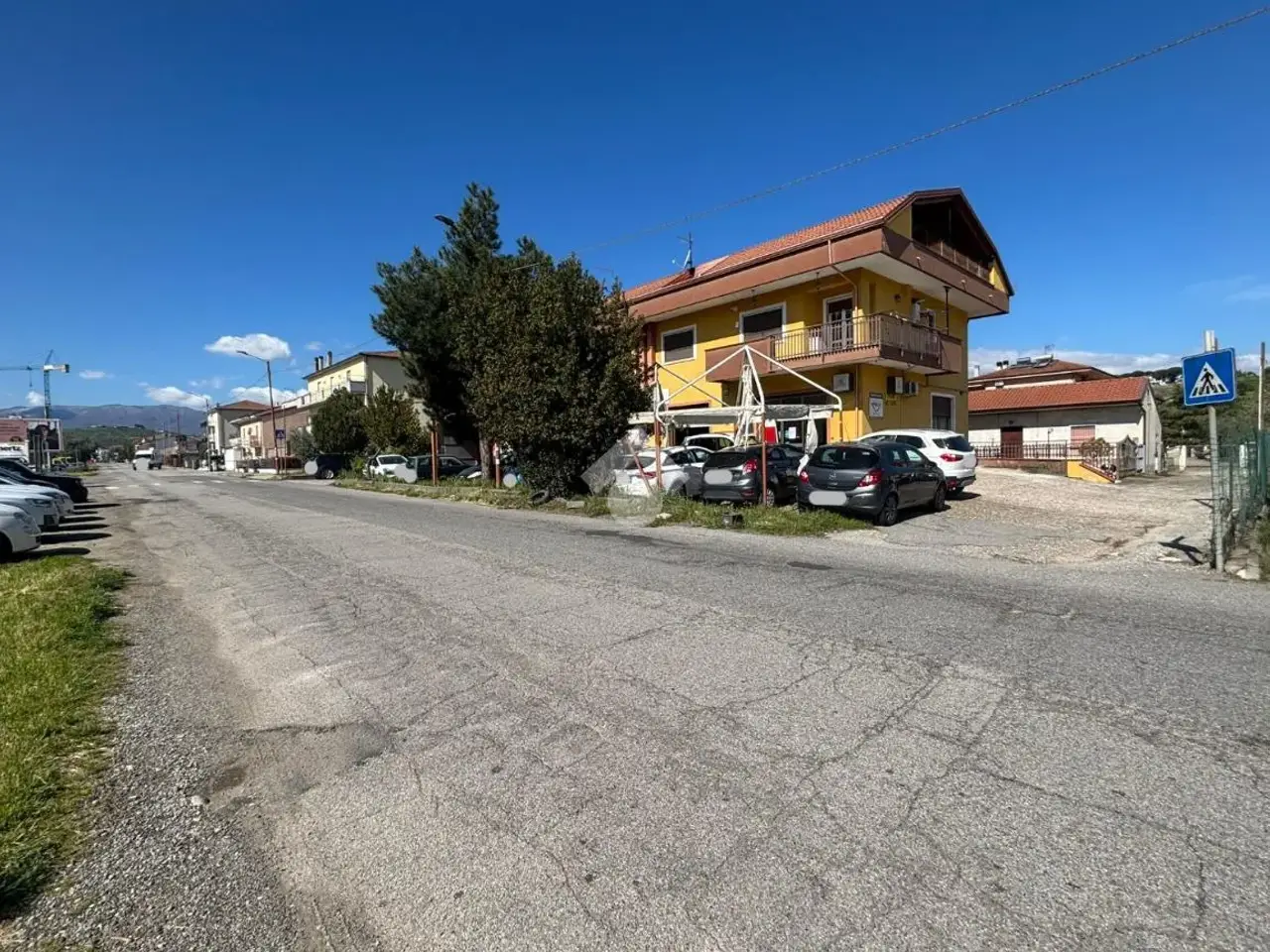 Negozio in Via Giuseppe Verdi, Montalto Uffugo, {3} - Foto 1