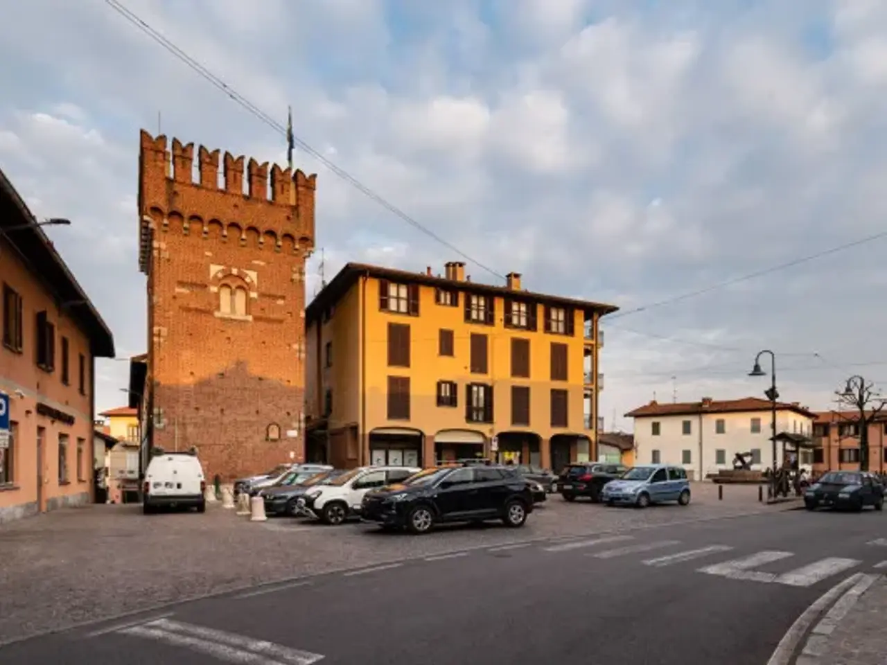 Negozio in Piazza Partigiani 18, Guanzate, {3} - Foto 2