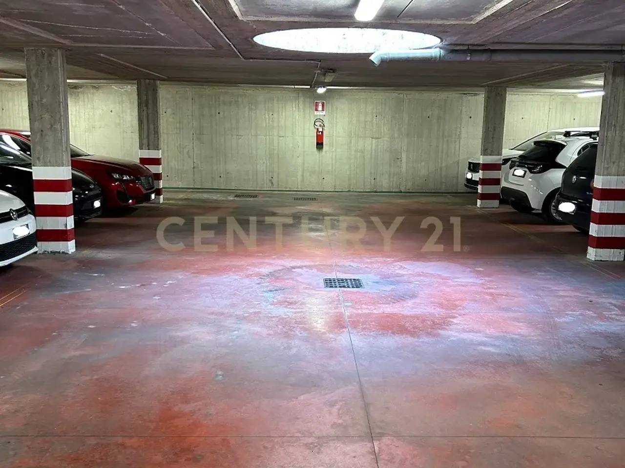 Parcheggio chiuso in Via Nazionale 36, San Martino Buon Albergo, {3} - Foto 2