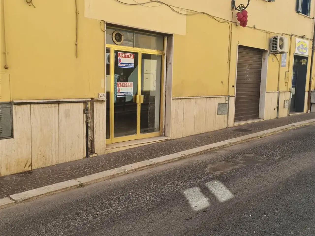 Negozio in Via Campidoglio, Ceprano, {3} - Foto 1