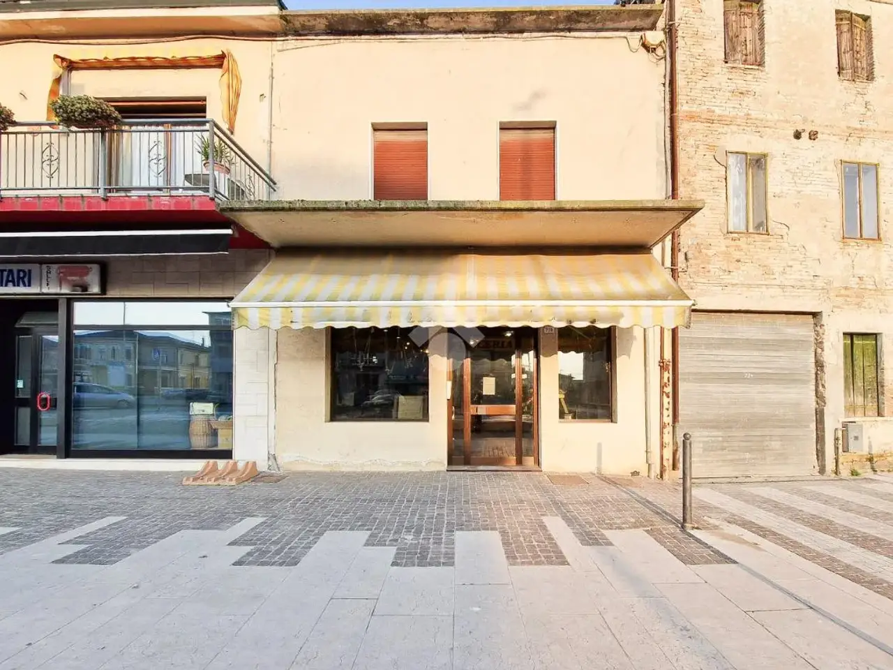 Negozio in Via Dante Alighieri 227, Castagnaro, {3} - Foto 1
