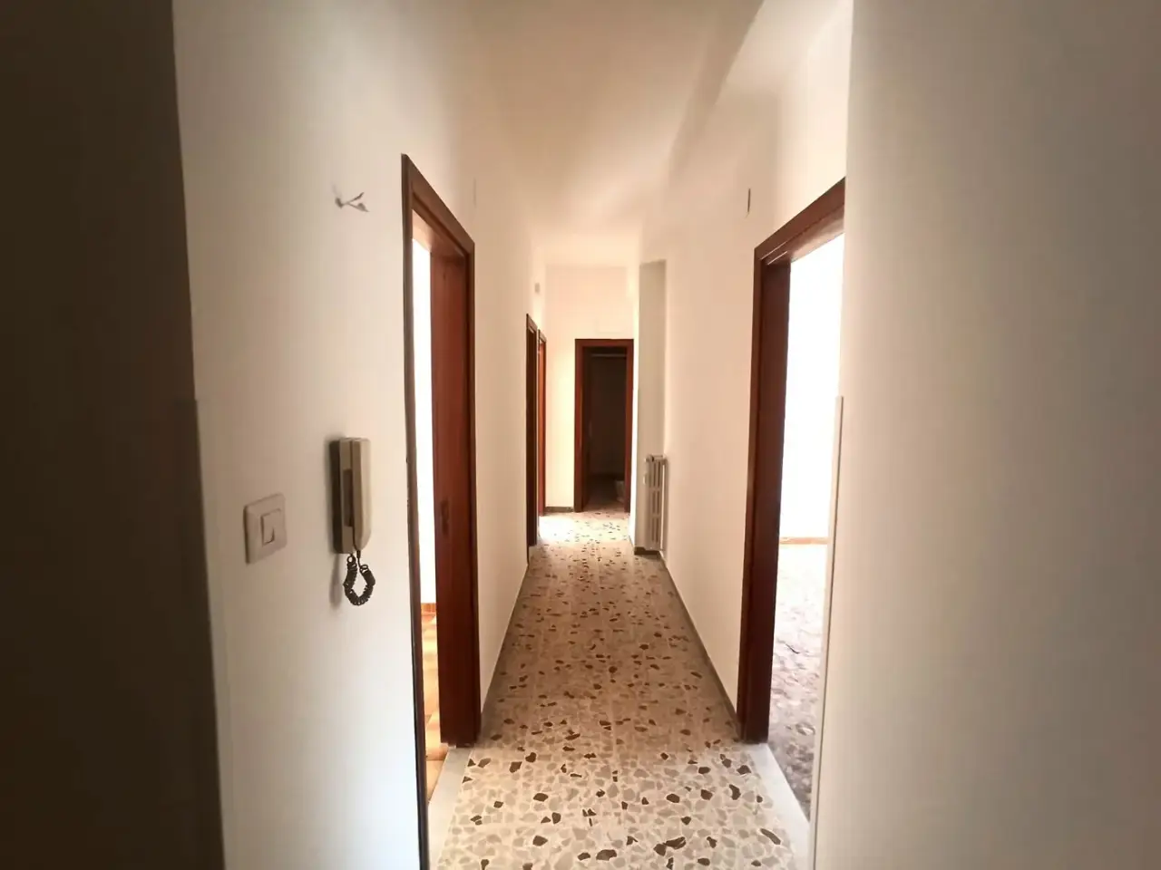Ufficio in Viale Antonio Mellusi 90, Benevento, {3} - Foto 2