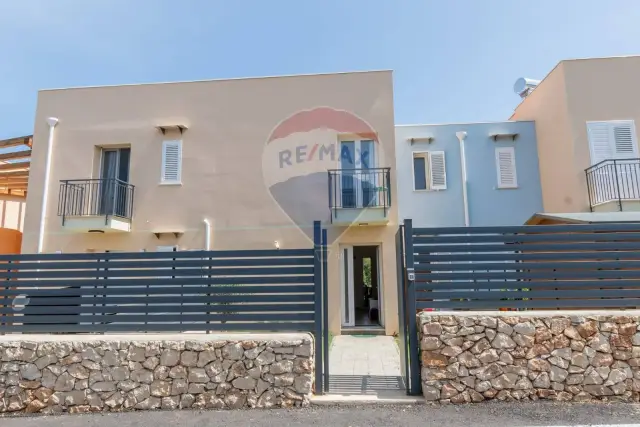 Villa a schiera in vendita, Via delle Pomelie, Terrasini - Foto 1