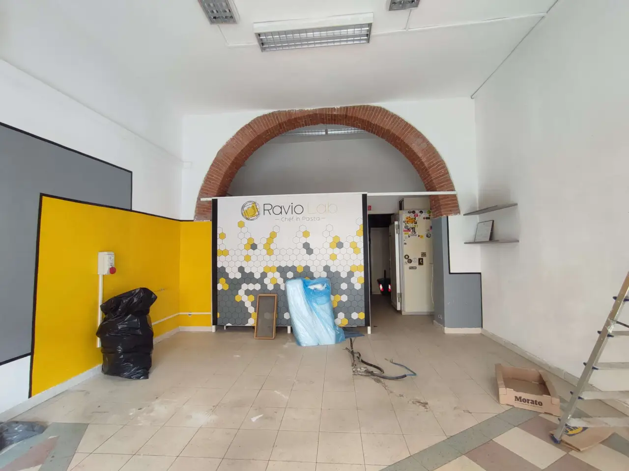 Negozio in Via Provinciale Pisana 97, Livorno, {3} - Foto 1
