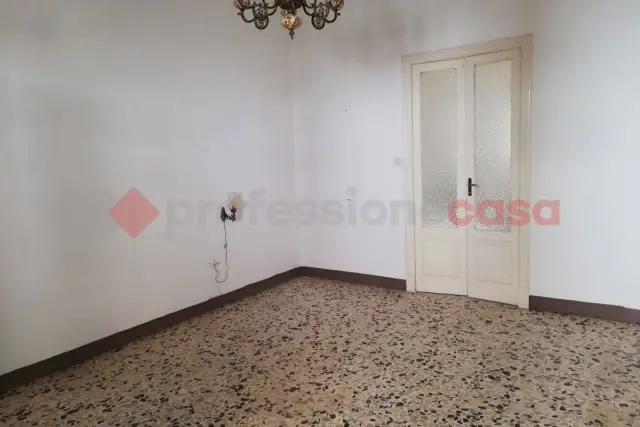 Detached house in Via Cavour  100b, Manduria - Photo 1