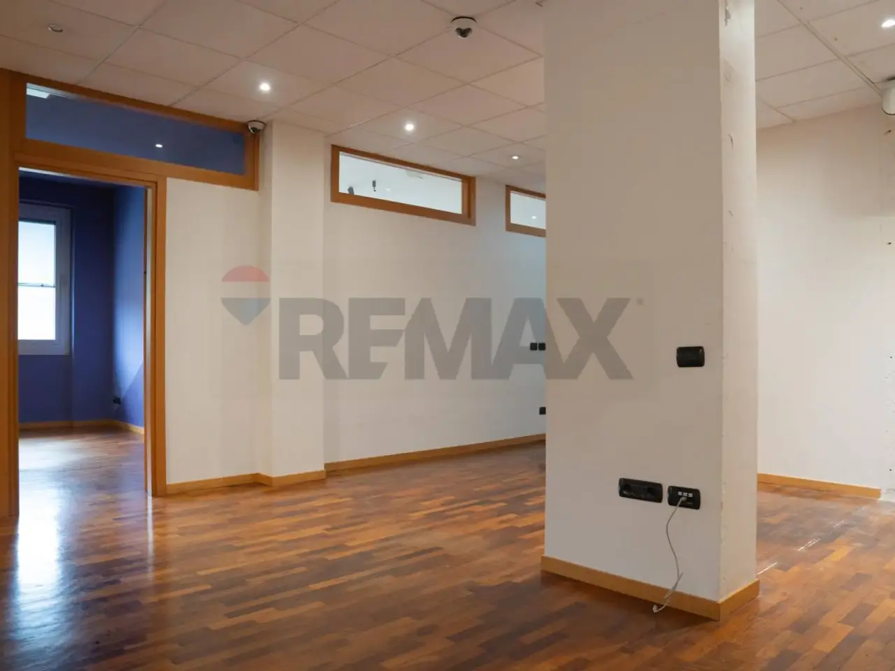 Ufficio in , Legnano, {3} - Foto 1