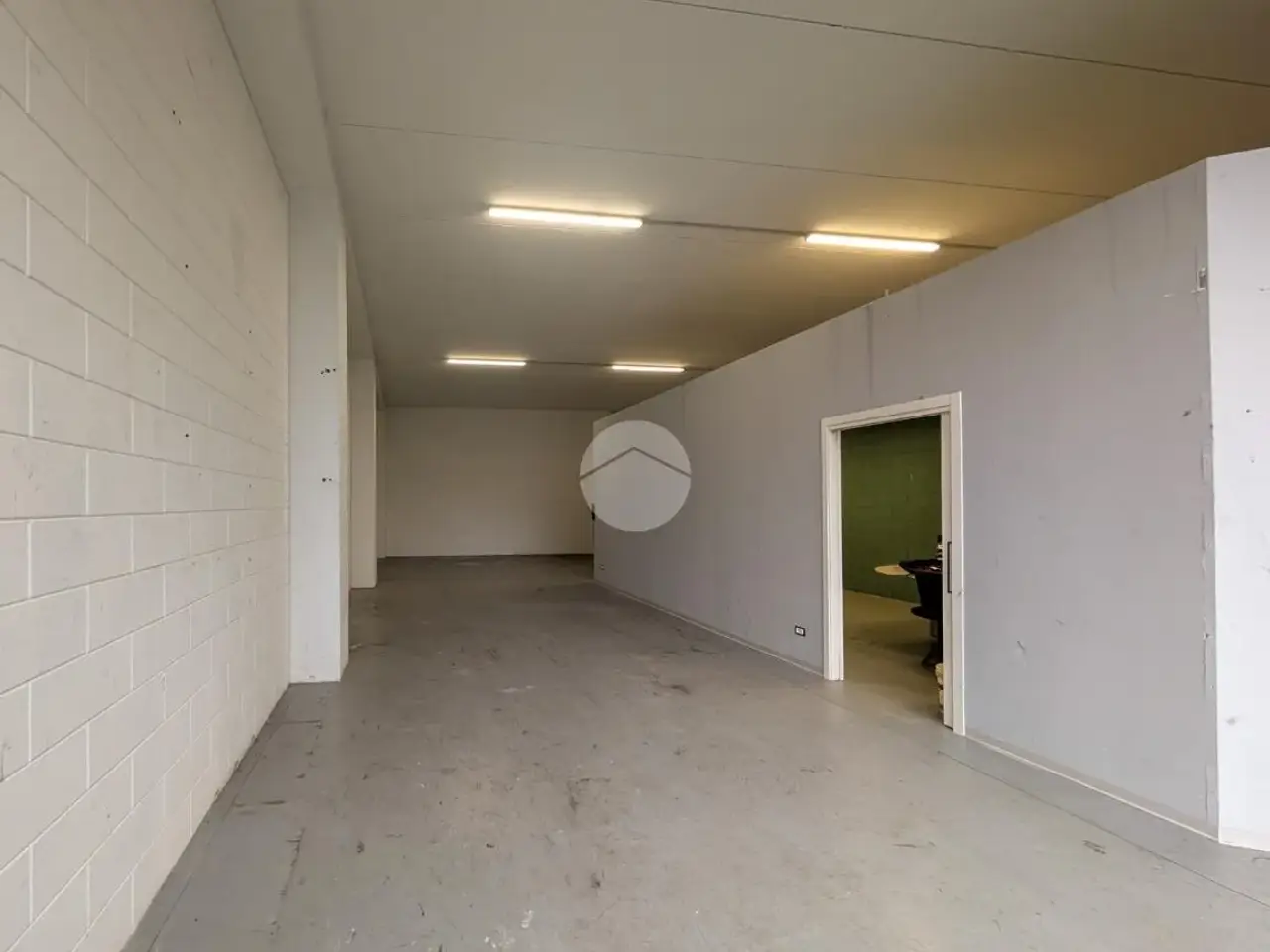 Capannone in Via Giovanni Falcone 112, Montichiari, {3} - Foto 2