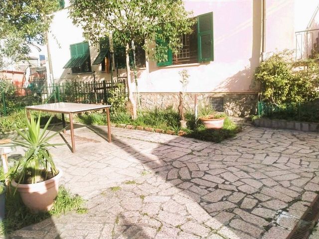 3-room flat in Via Indipendenza, Santo Stefano di Magra - Photo 1