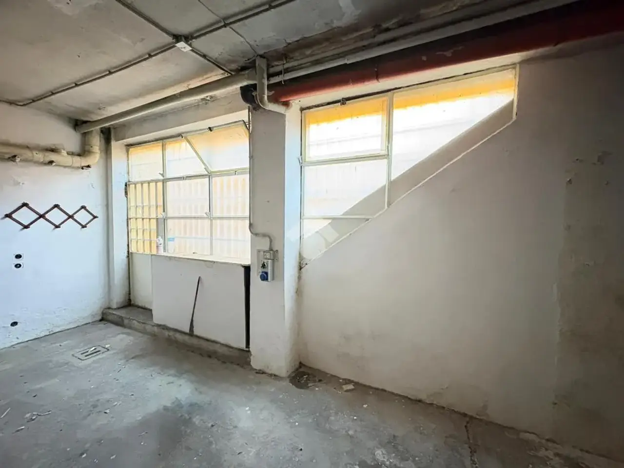 Magazzino in Via Lorenteggio, Milano, {3} - Foto 1