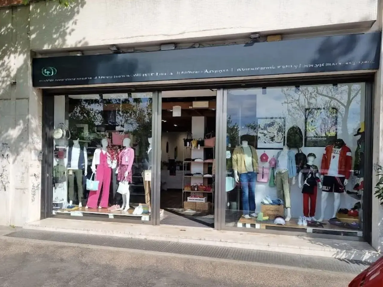 Negozio in Via Franco Sacchetti 137, Roma, {3} - Foto 1