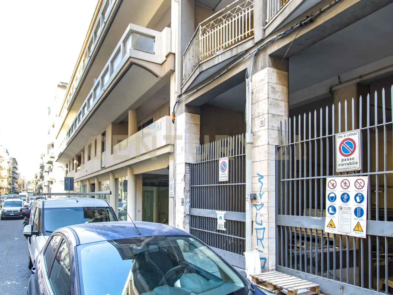 Parcheggio chiuso in Via Milano 93, Catania, {3} - Foto 1