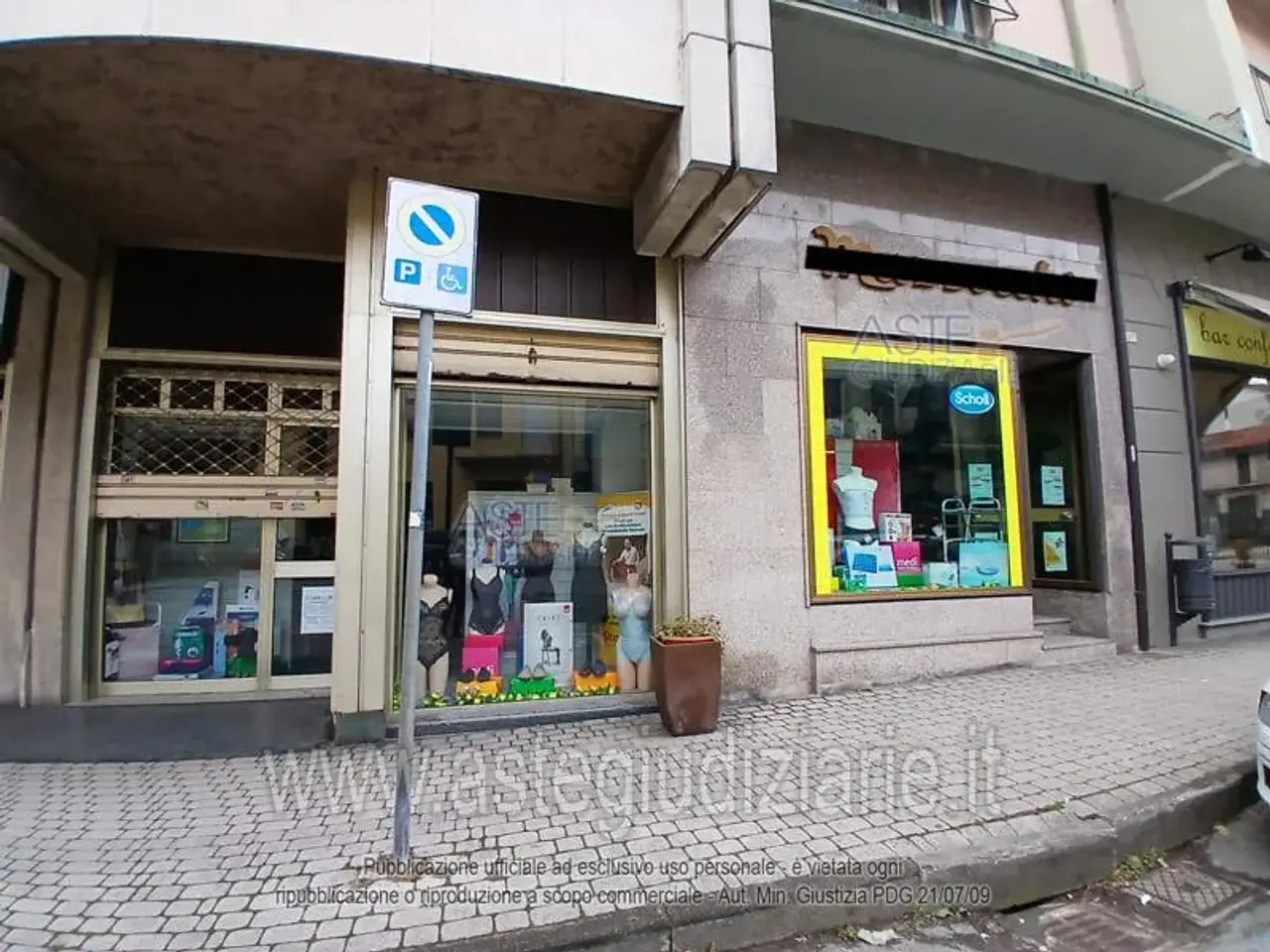 Negozio in Via Torino, 2, 10082 Cuorgnè To, Italia 2, Cuorgne', {3} - Foto 1