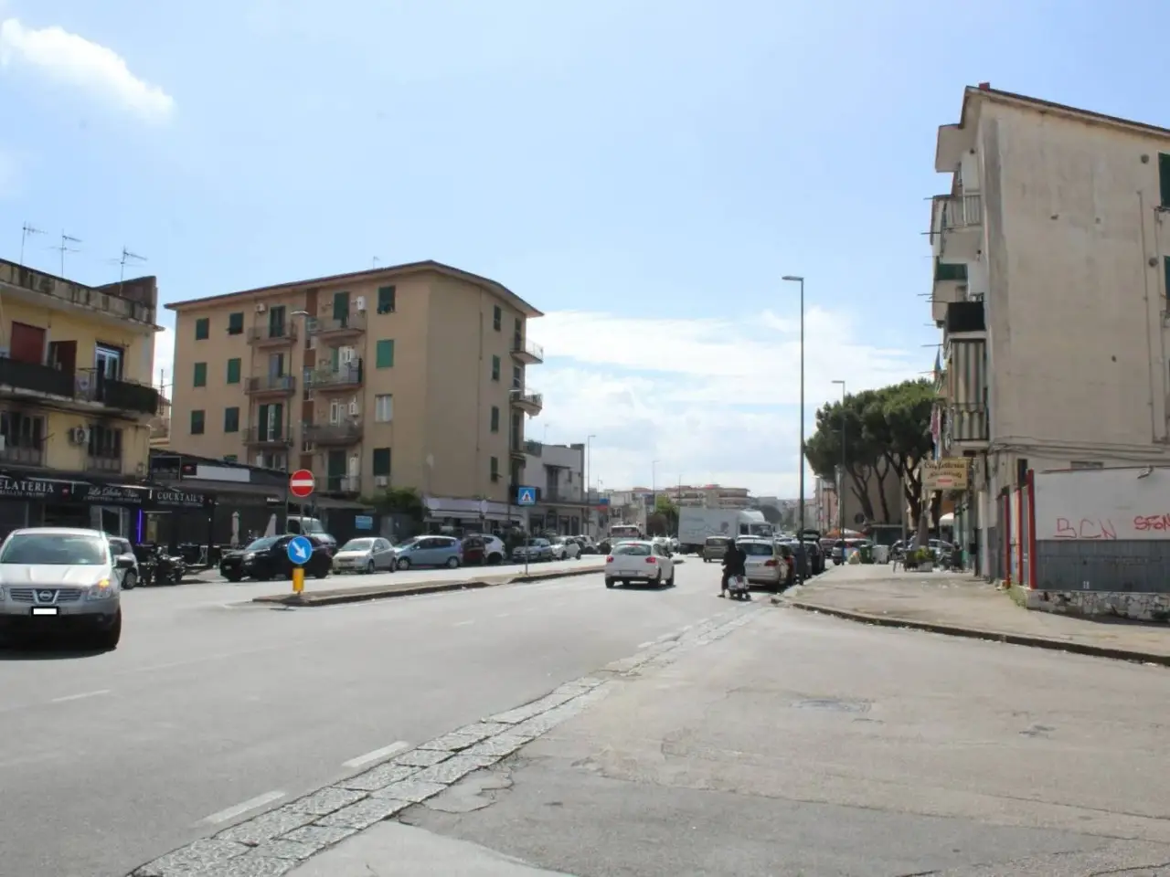 Locale commerciale in Via delle Repubbliche Marinare 353 Napoli, Napoli, {3} - Foto 1