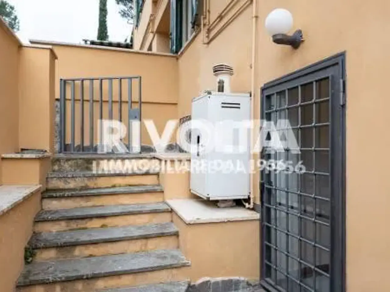 Ufficio in Via degli Affaitati, Roma, {3} - Foto 1