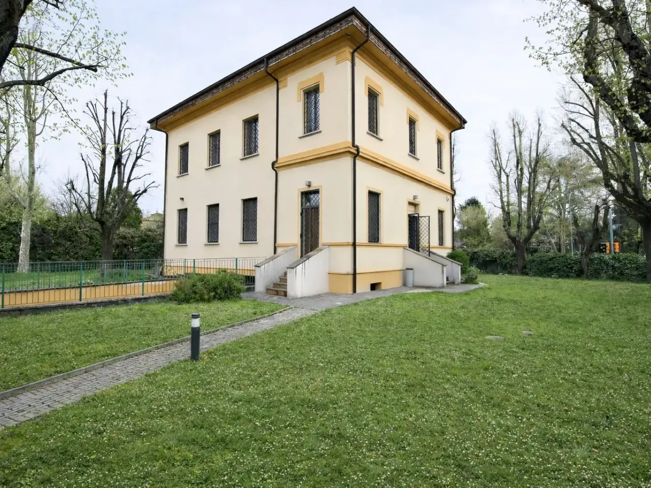 Palazzina uffici in , Granarolo Dell'Emilia, {3} - Foto 1