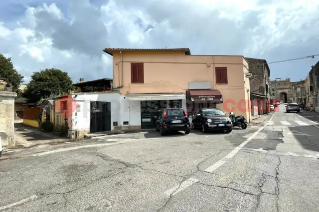 Geschäft in Piazza Quattro Lampioni 10, Terracina - Foto 1