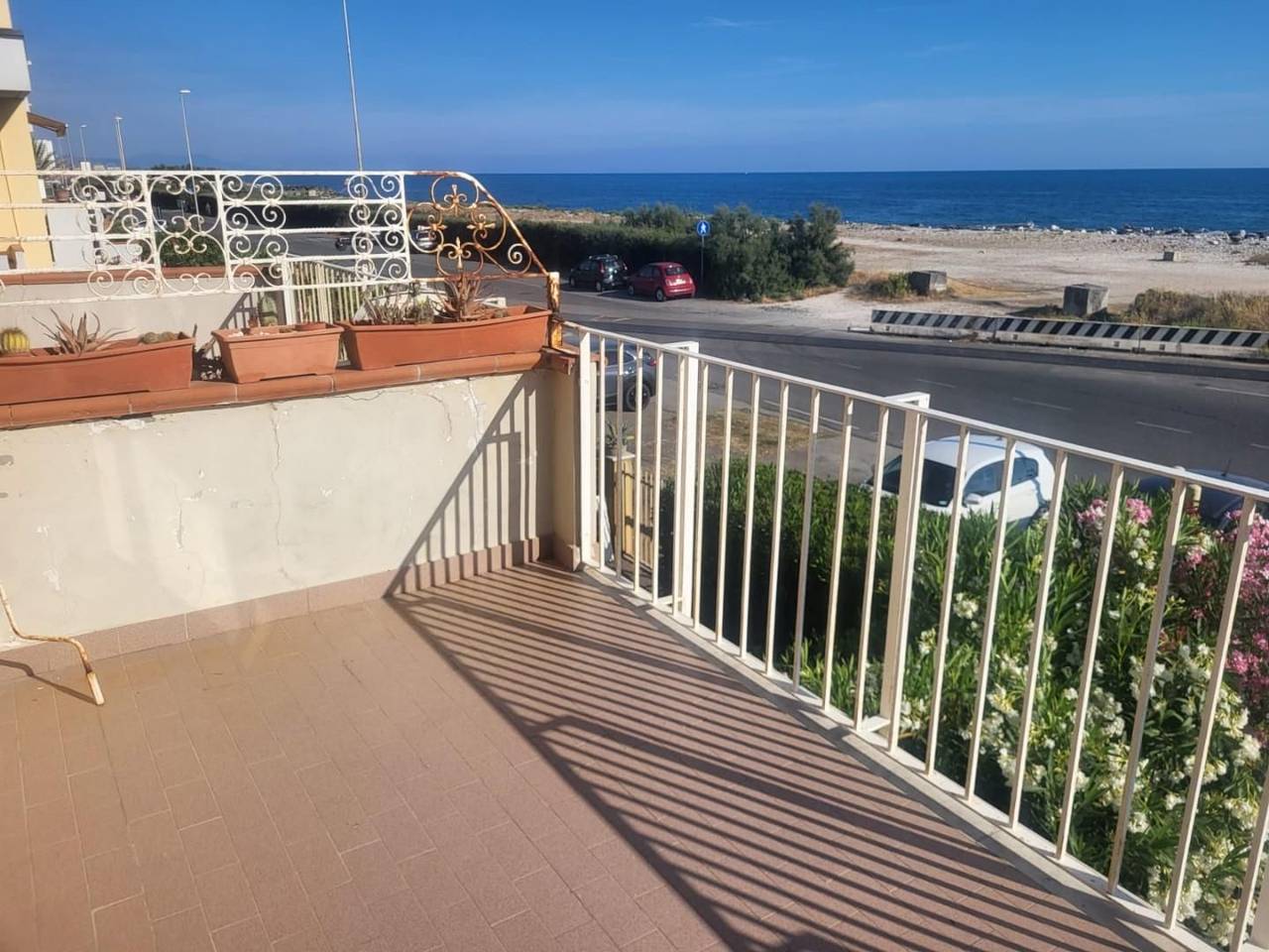 appartamento in vendita a Carrara in zona Marina di Carrara