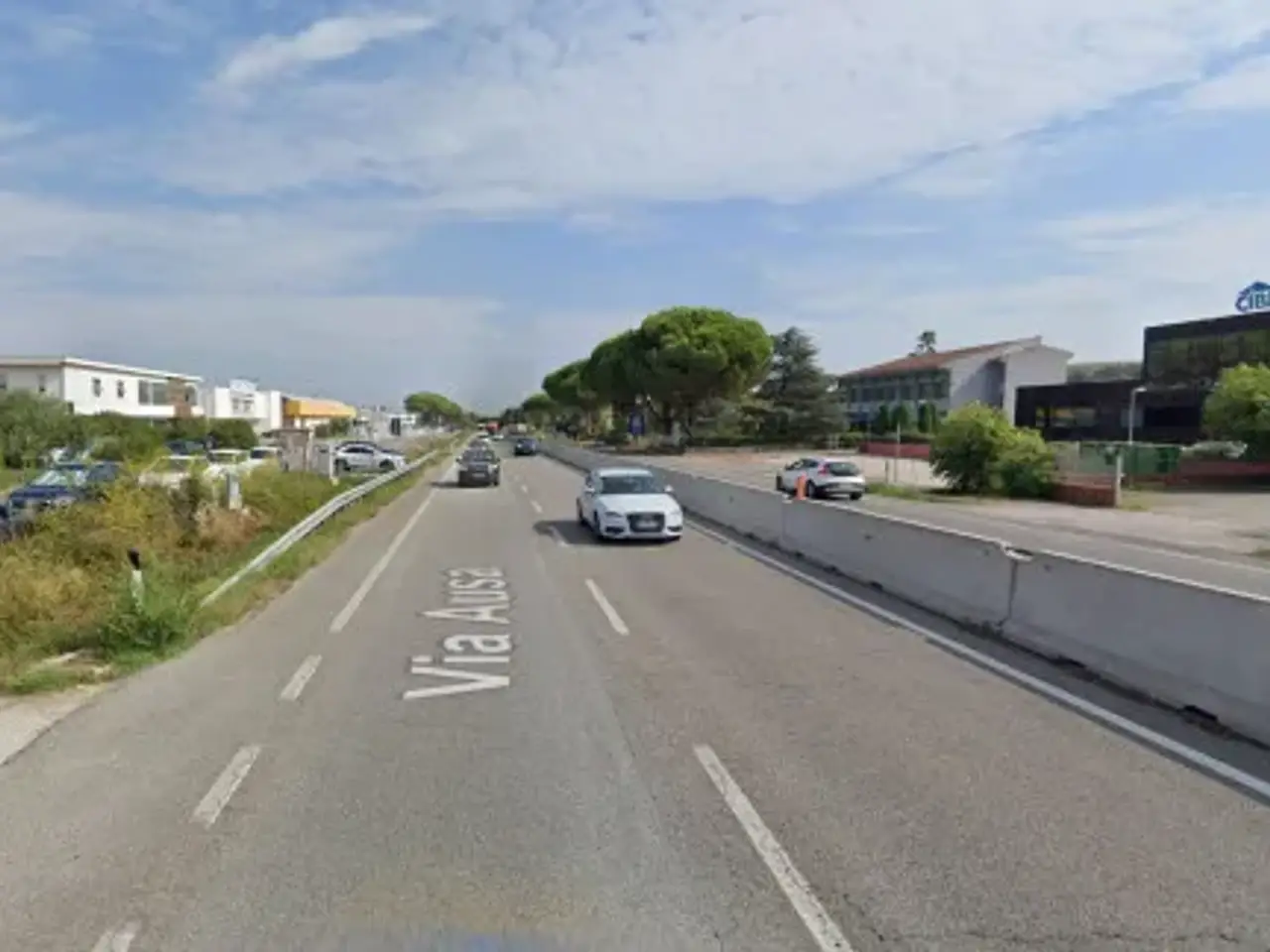 Negozio in Via Ausa, Rimini, {3} - Foto 1