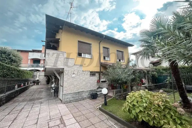 Mansion in Via Udine, Seveso - Photo 1